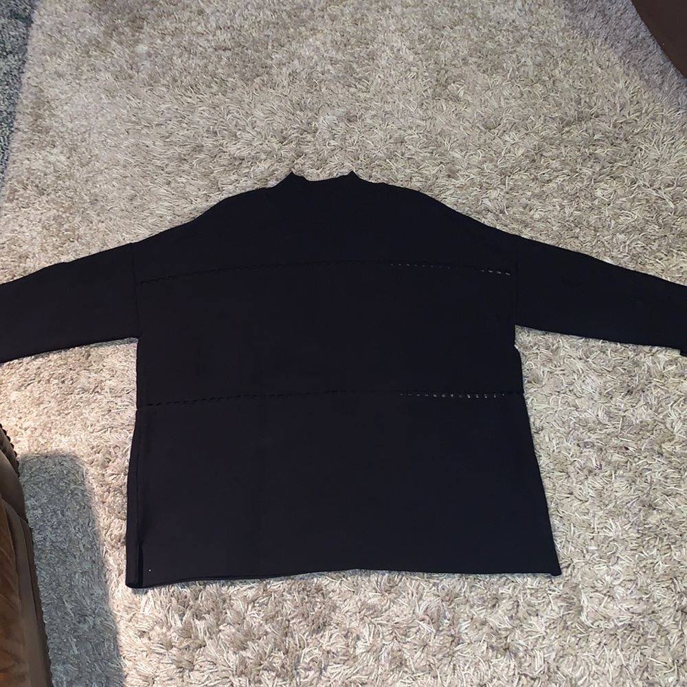 Alfani Sweater size XL crop sleeve